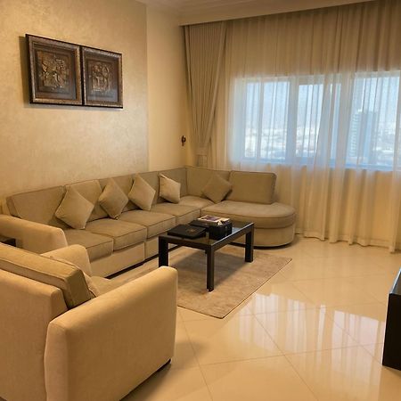Royal Grand Suite Hotel Charjah Extérieur photo