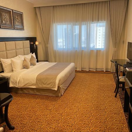 Royal Grand Suite Hotel Charjah Extérieur photo