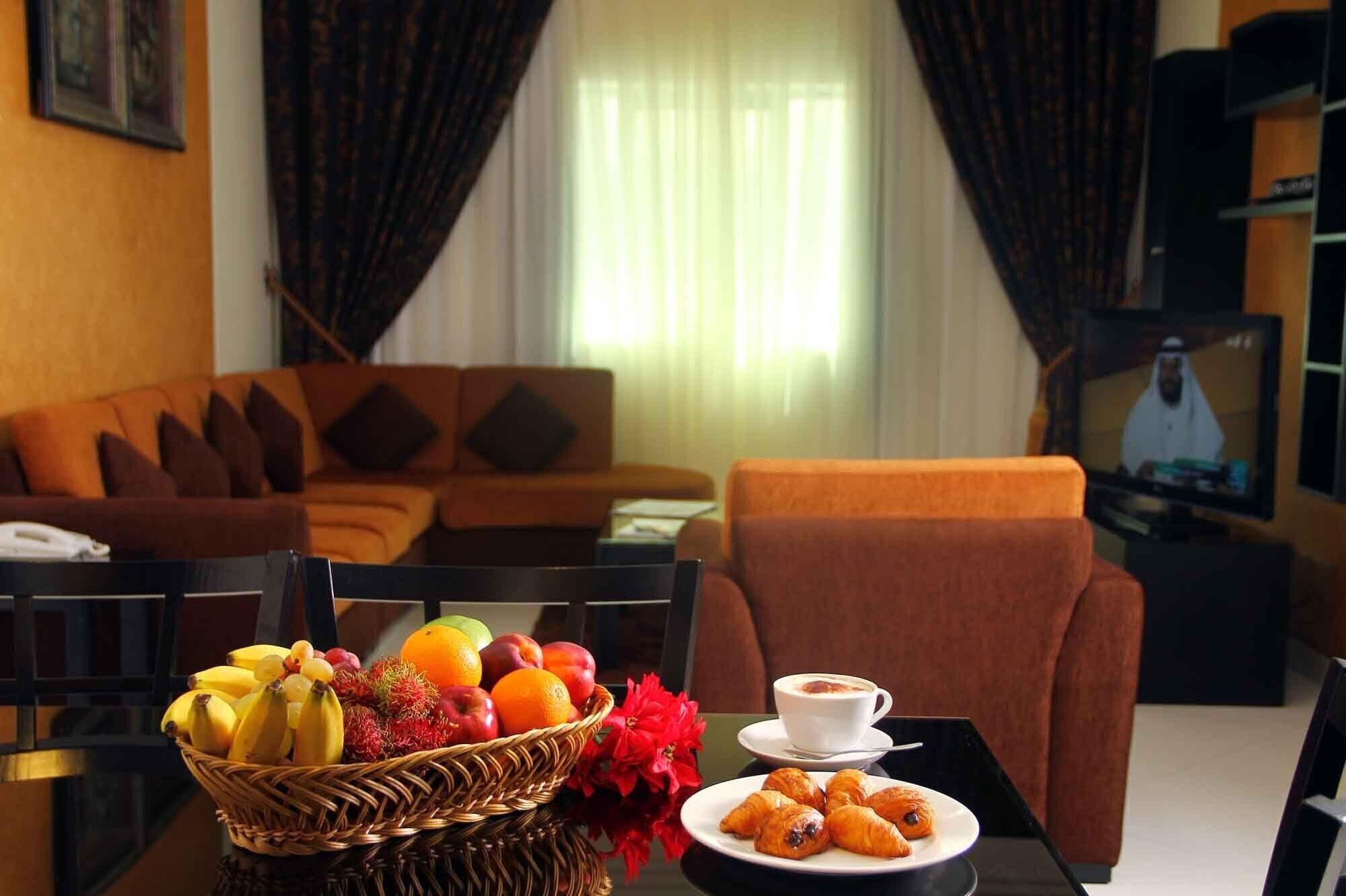 Royal Grand Suite Hotel Charjah Extérieur photo