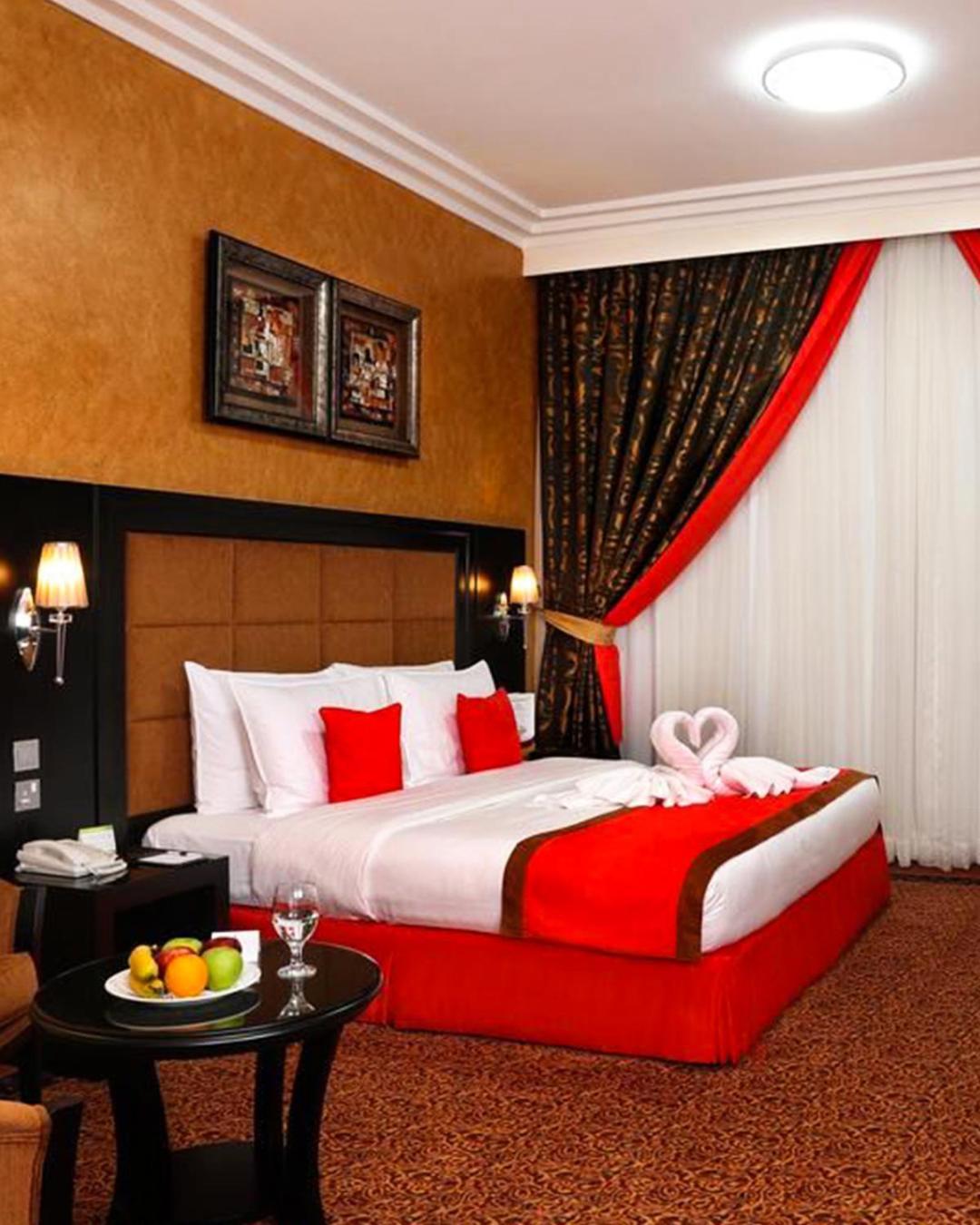 Royal Grand Suite Hotel Charjah Extérieur photo