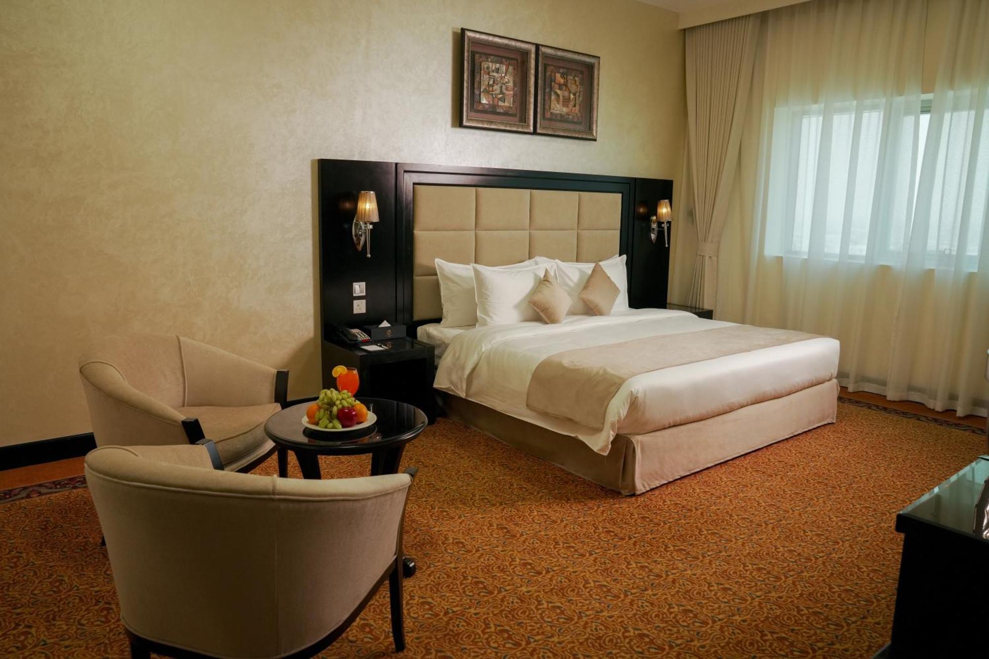 Royal Grand Suite Hotel Charjah Extérieur photo