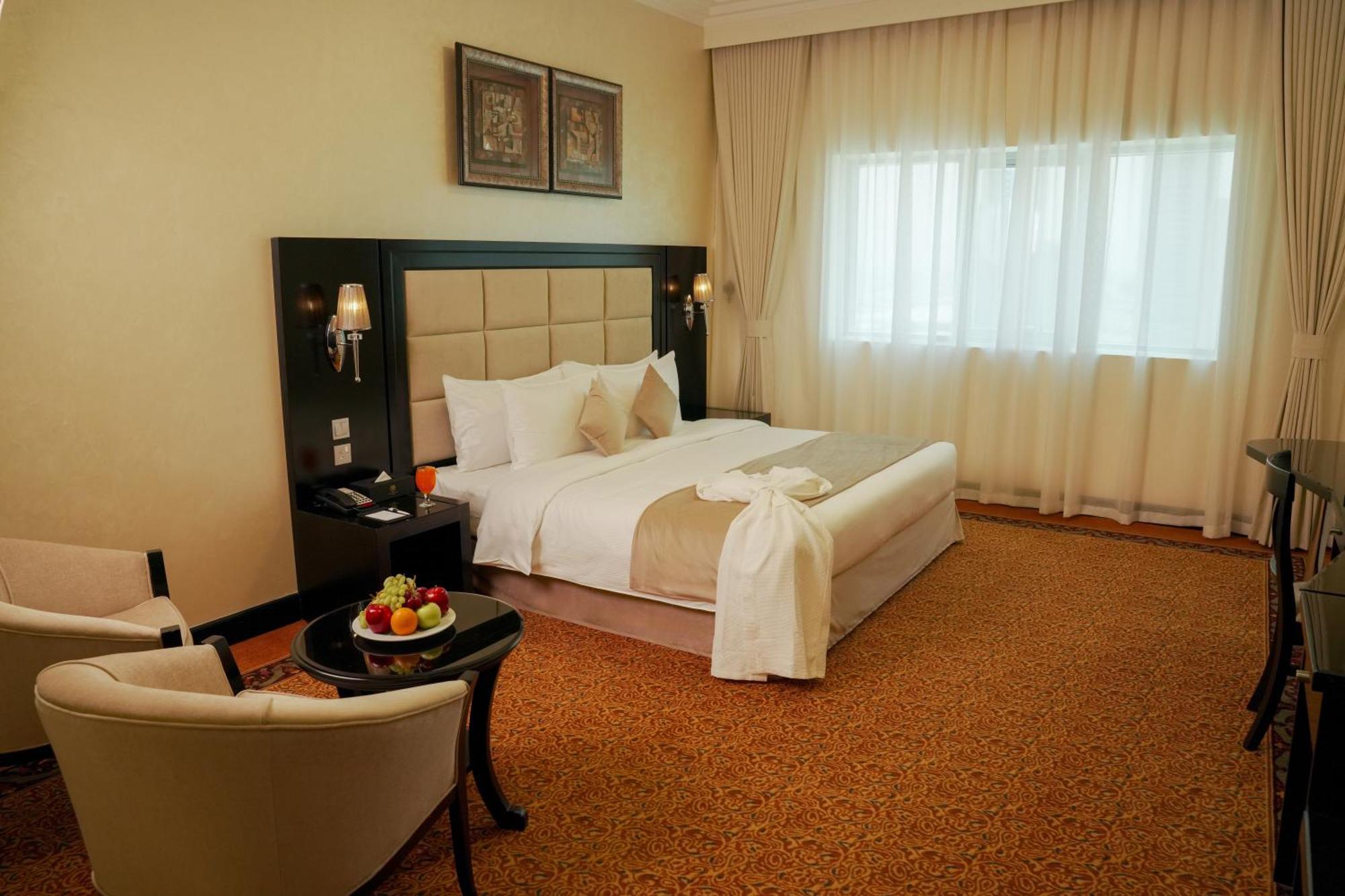 Royal Grand Suite Hotel Charjah Extérieur photo