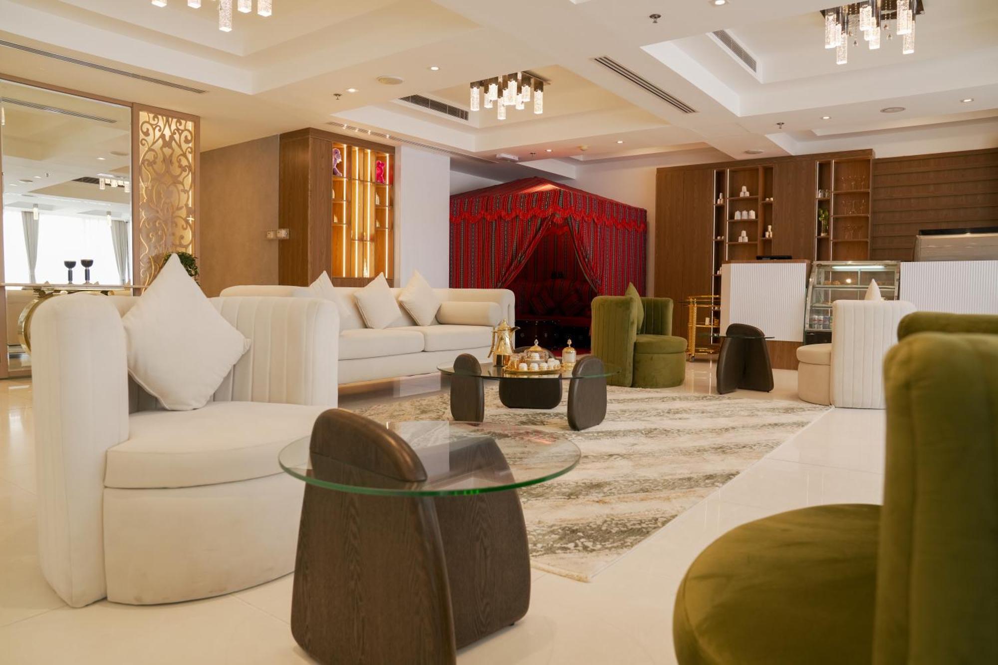 Royal Grand Suite Hotel Charjah Extérieur photo