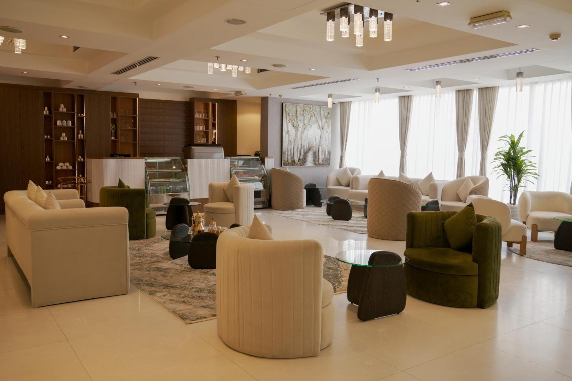 Royal Grand Suite Hotel Charjah Extérieur photo