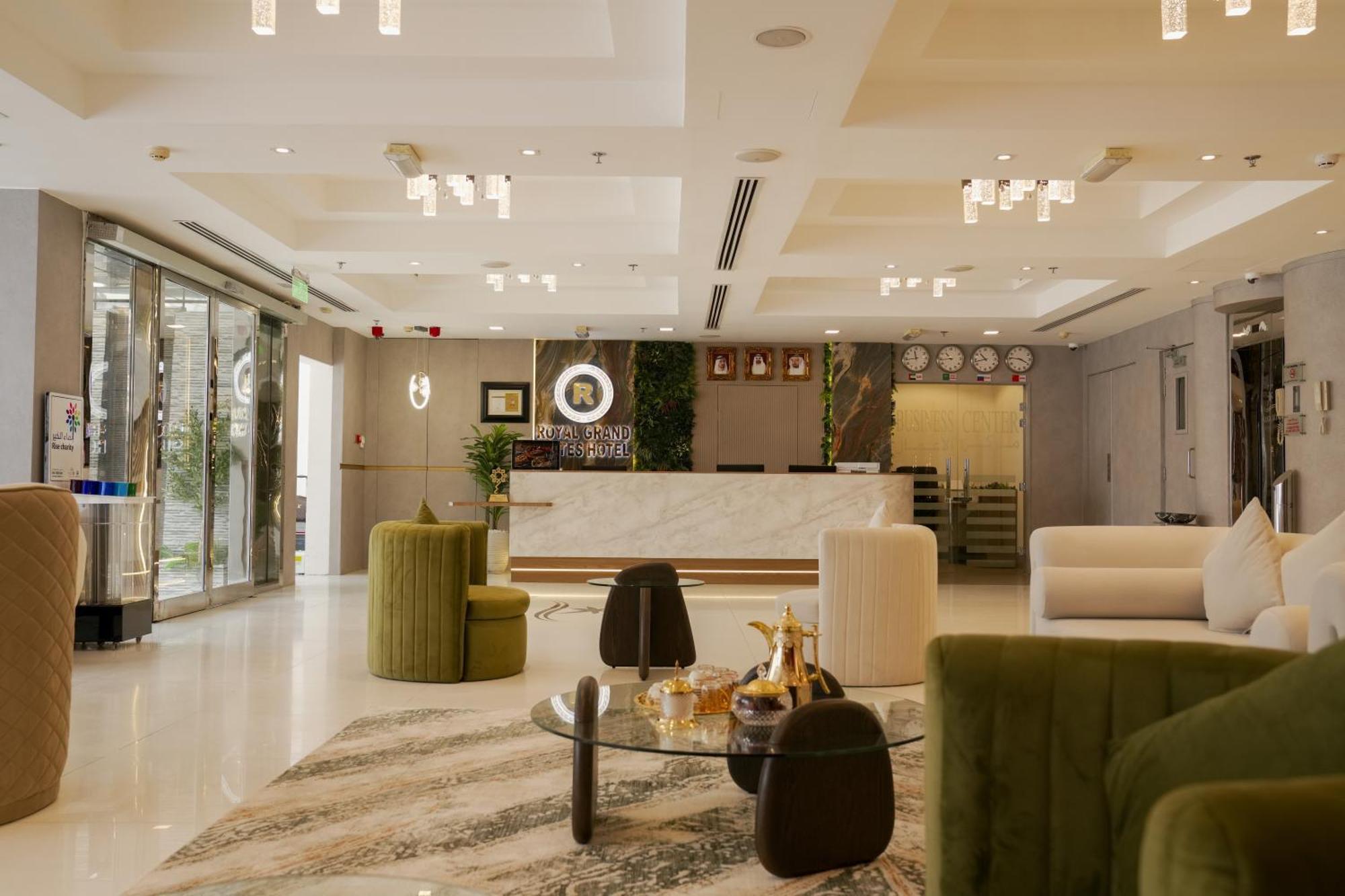 Royal Grand Suite Hotel Charjah Extérieur photo